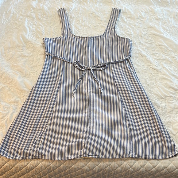 American Eagle Dress - Picture 2 of 6